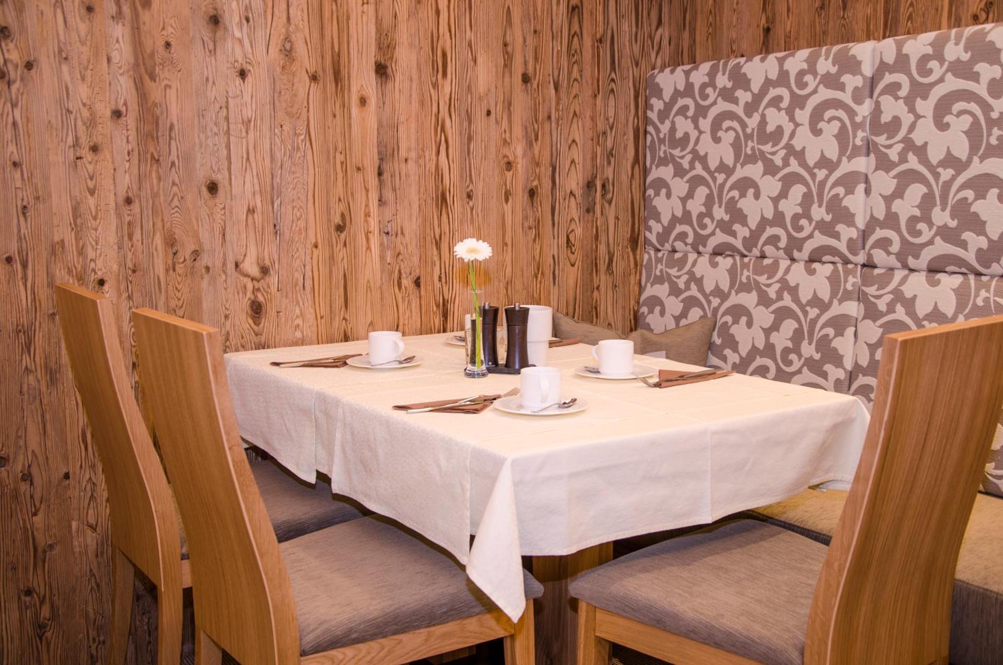 Hotel Garni Mirabell Ischgl Dış mekan fotoğraf