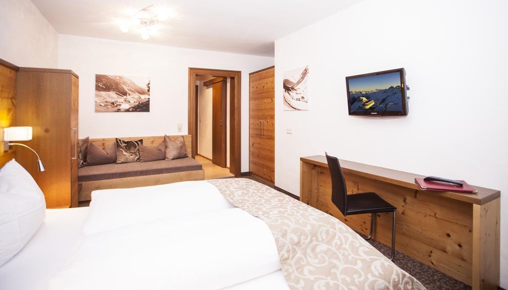 Hotel Garni Mirabell Ischgl Dış mekan fotoğraf