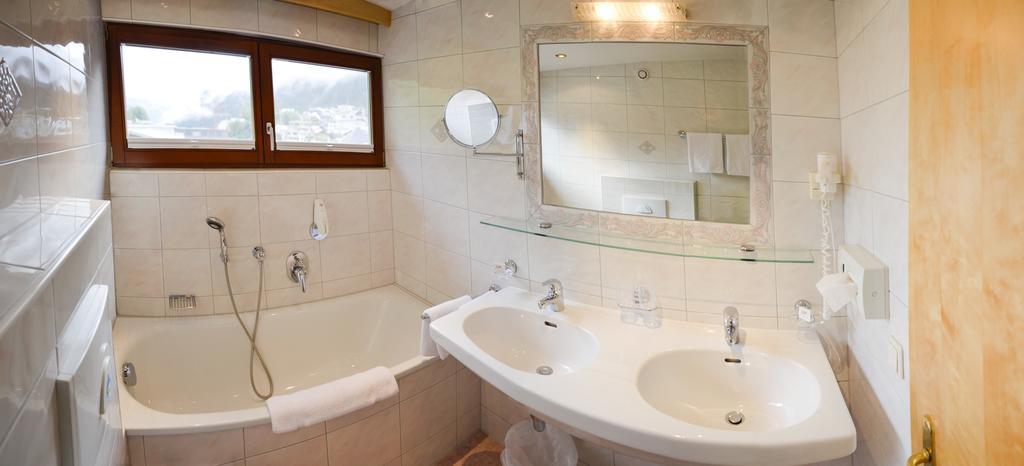 Hotel Garni Mirabell Ischgl Dış mekan fotoğraf