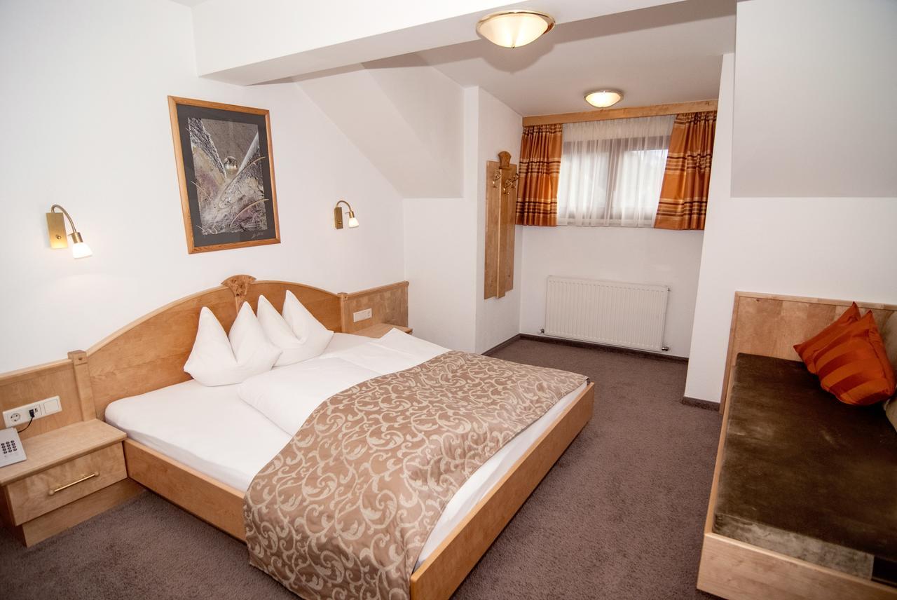 Hotel Garni Mirabell Ischgl Dış mekan fotoğraf
