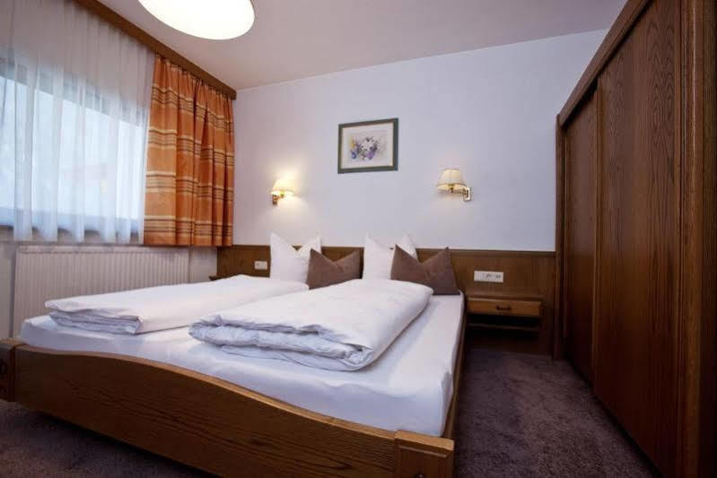 Hotel Garni Mirabell Ischgl Dış mekan fotoğraf